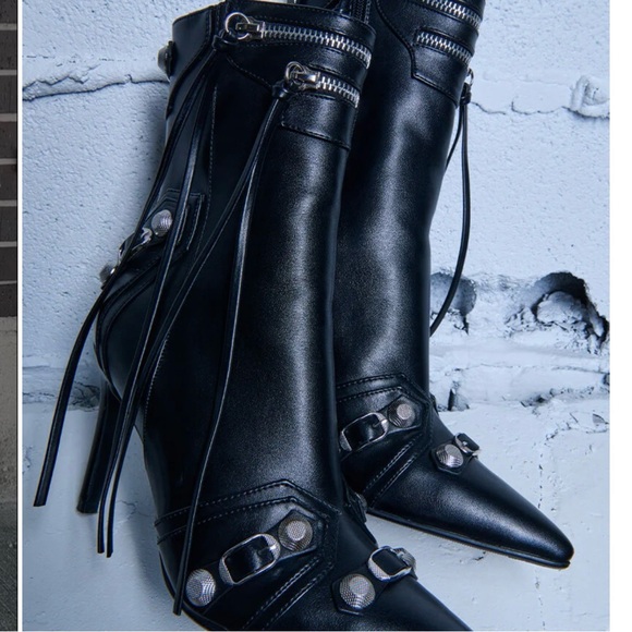 Sleek Black Ankle Boots with Silver Details - Picture 7 of 10